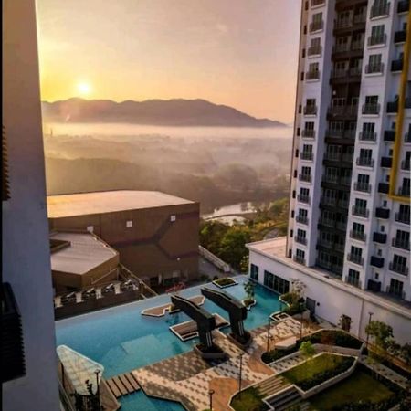 Mesahill Nilai 2 Room Condo - Fast Wifi, Amazing Pool & Tv المظهر الخارجي الصورة