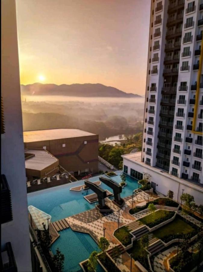 Mesahill Nilai 2 Room Condo - Fast Wifi, Amazing Pool & Tv المظهر الخارجي الصورة