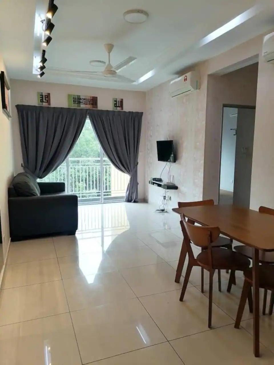 Mesahill Nilai 2 Room Condo - Fast Wifi, Amazing Pool & Tv المظهر الخارجي الصورة